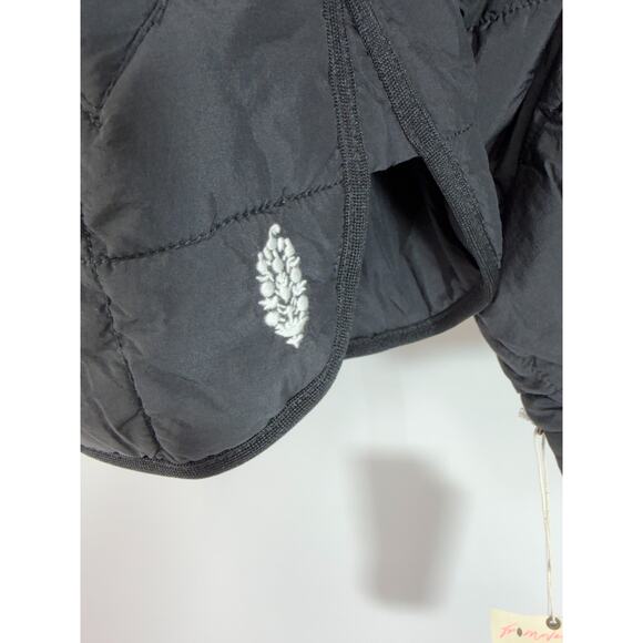 Free People FP Movement / Pippa Puffer Jacket / Women's XS / Black / OB1053648 - Picture 6 of 9